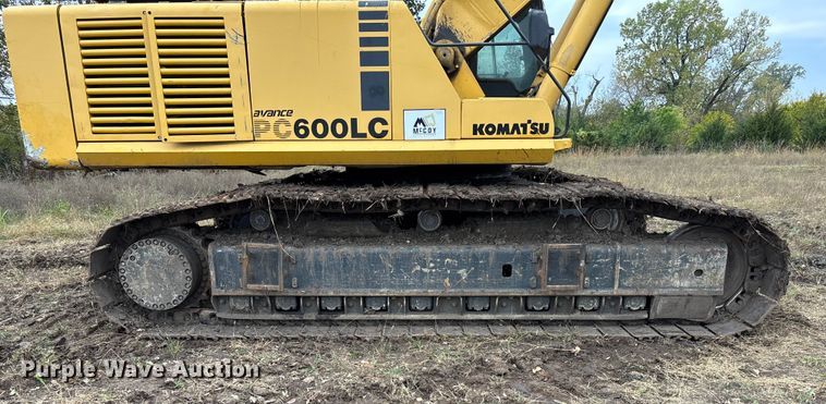 image for item EE4122 2001 Komatsu PC600 LC-6K excavator