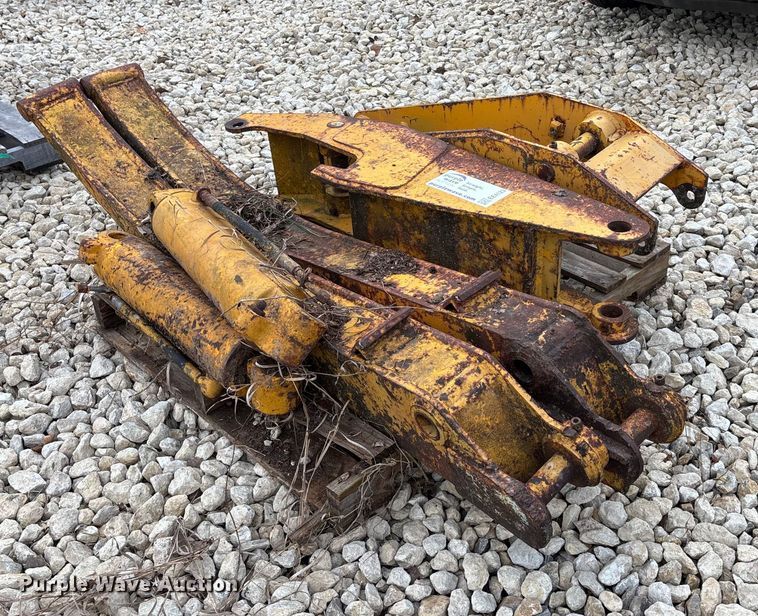 image for item EE4123 Lumber forks