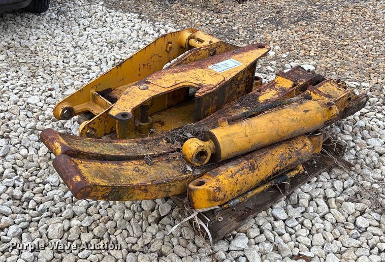 image for item EE4123 Lumber forks