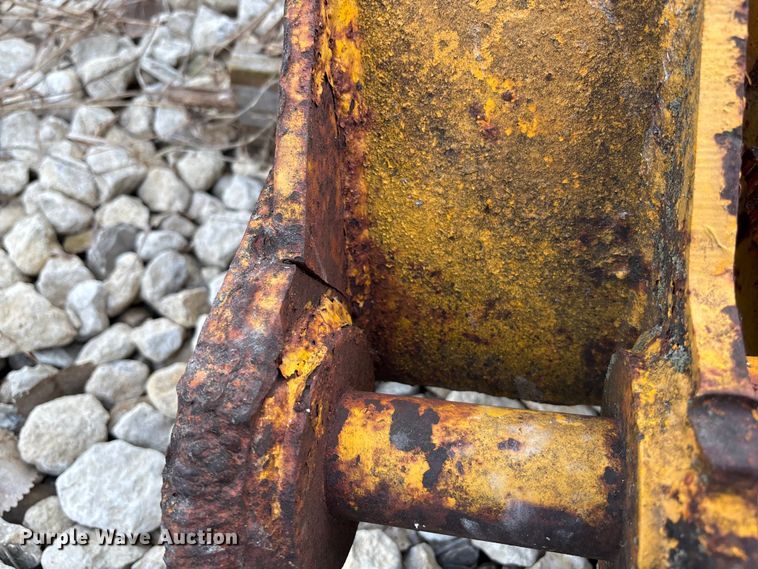 image for item EE4123 Lumber forks