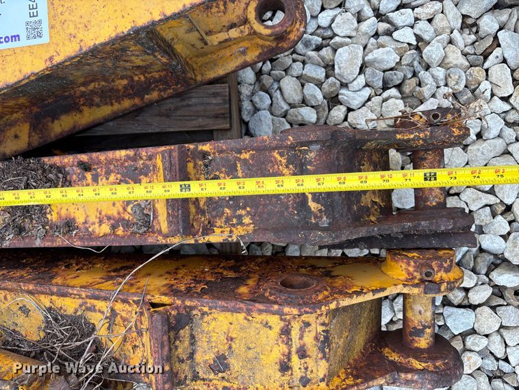 image for item EE4123 Lumber forks