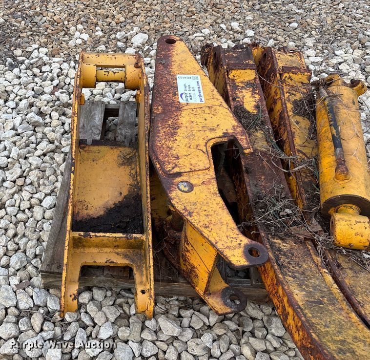 image for item EE4123 Lumber forks