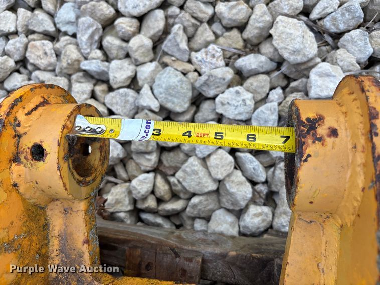 image for item EE4123 Lumber forks