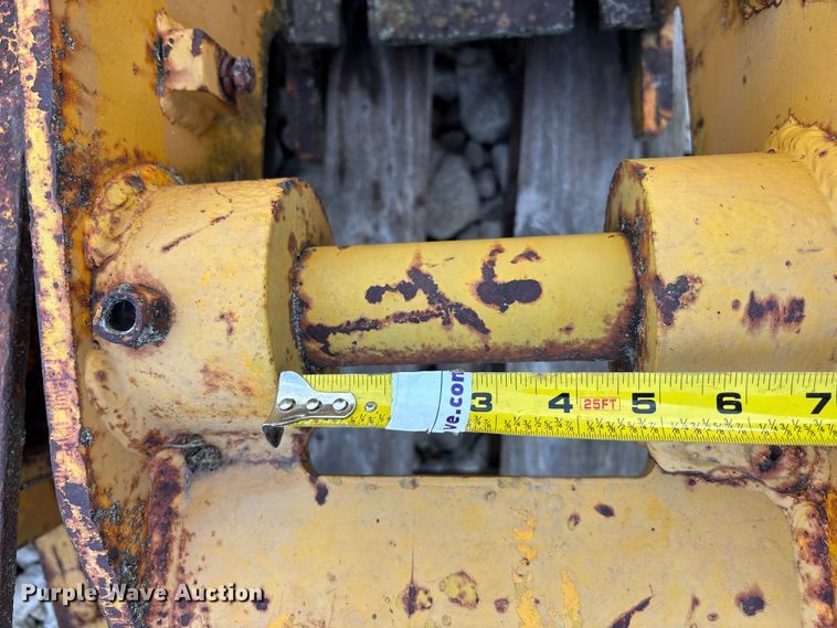 image for item EE4123 Lumber forks