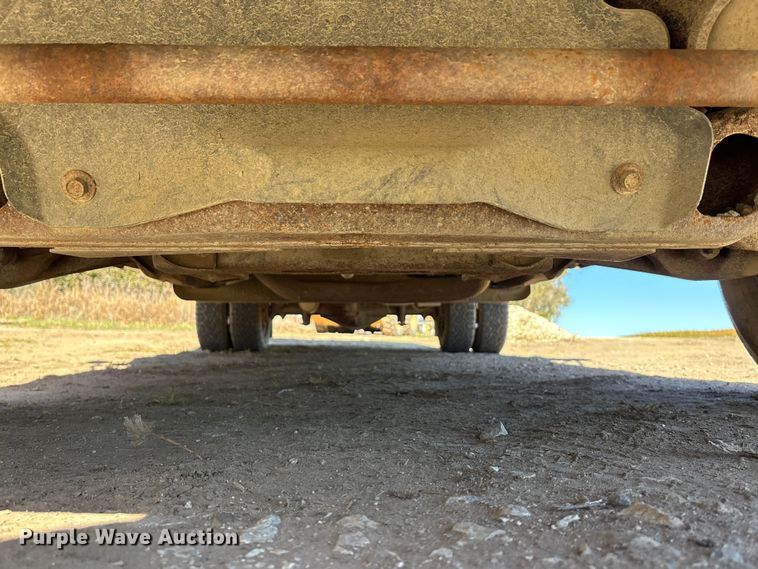 image for item EE4124 2006 GMC Savana box van