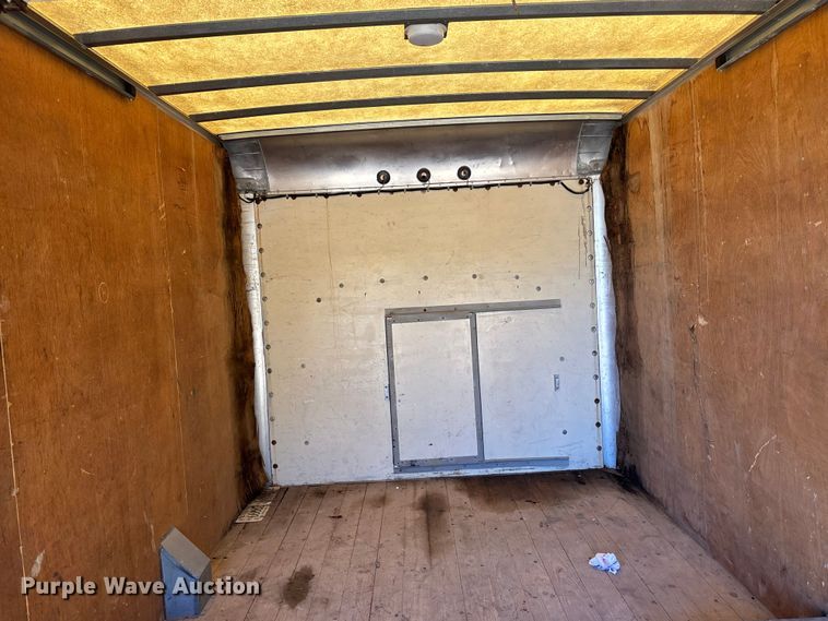 image for item EE4124 2006 GMC Savana box van