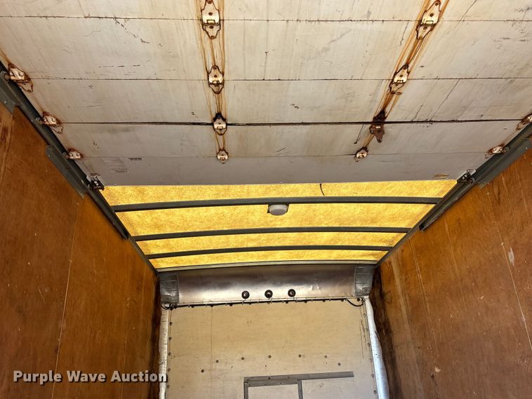 image for item EE4124 2006 GMC Savana box van