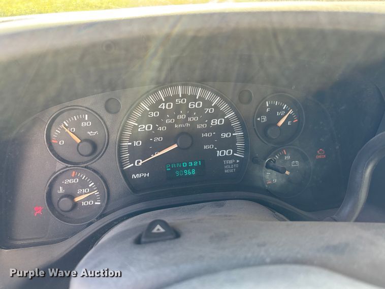 image for item EE4124 2006 GMC Savana box van