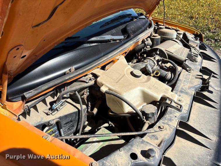 image for item EE4124 2006 GMC Savana box van