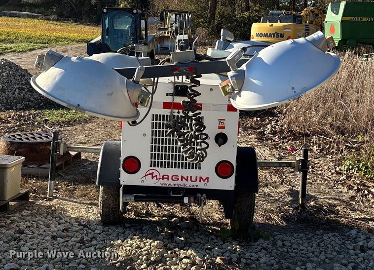 image for item EE4138 2011 Magnum MLT3060M light plant