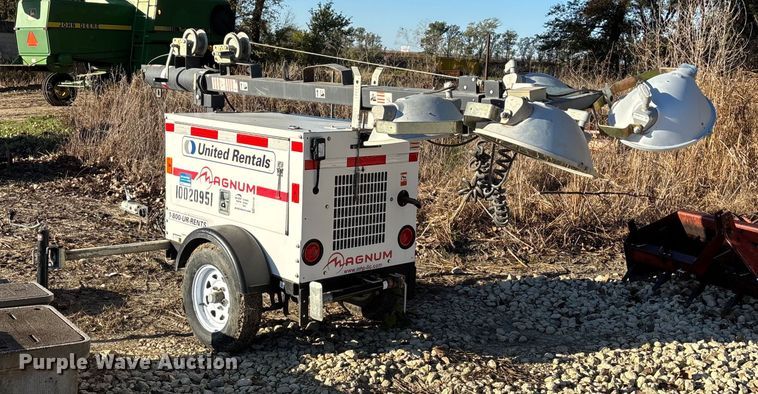 image for item EE4138 2011 Magnum MLT3060M light plant