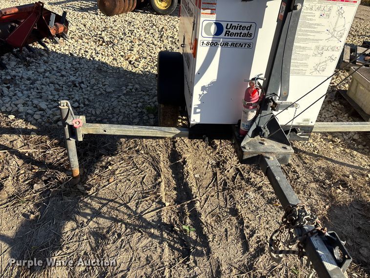 image for item EE4138 2011 Magnum MLT3060M light plant