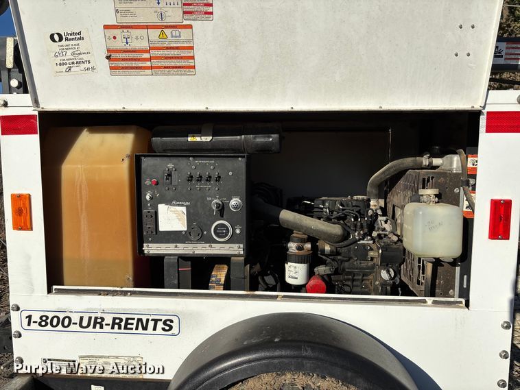 image for item EE4138 2011 Magnum MLT3060M light plant