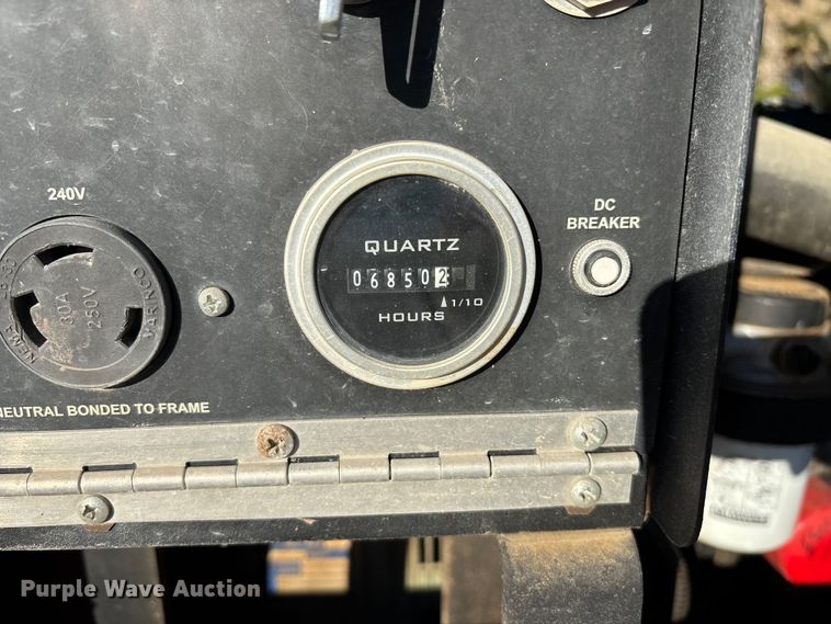 image for item EE4138 2011 Magnum MLT3060M light plant