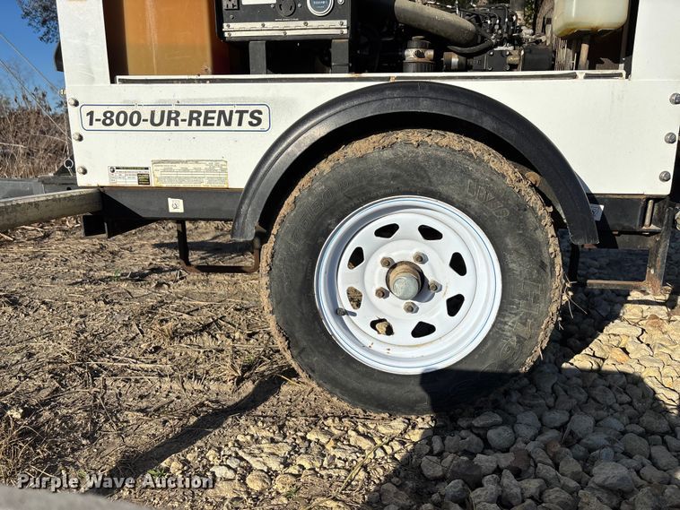 image for item EE4138 2011 Magnum MLT3060M light plant