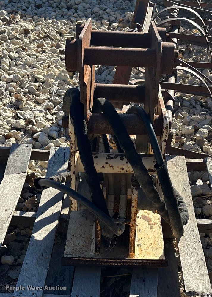 image for item EE4142 Kent KHP30 excavator plate compactor