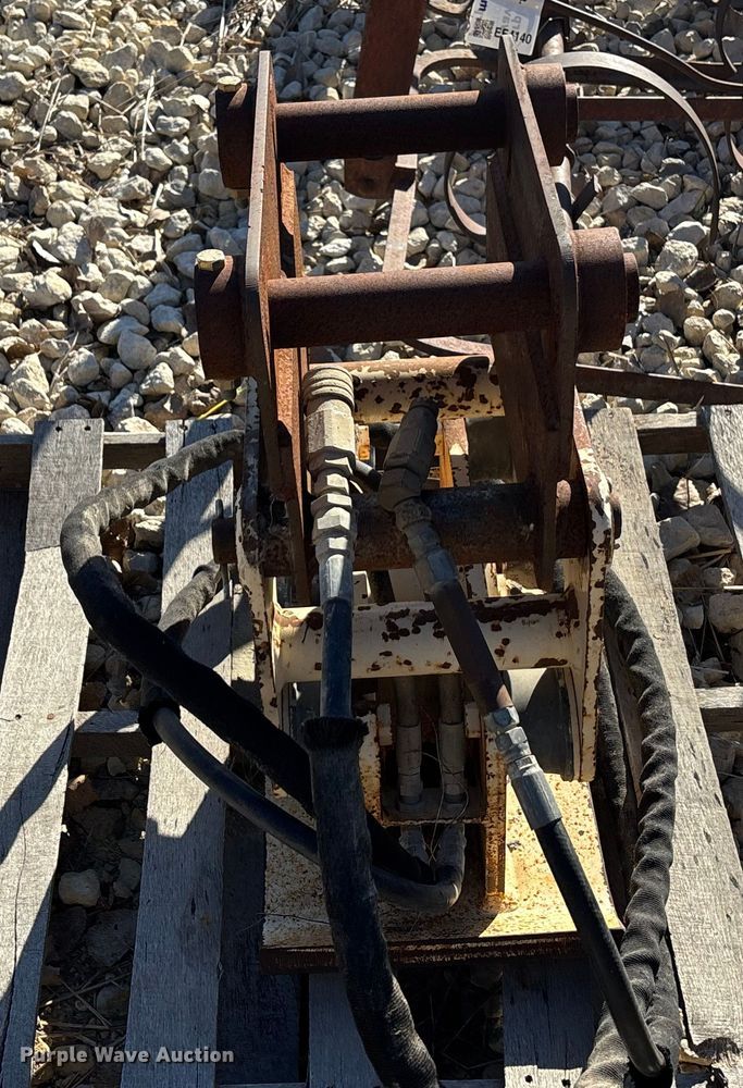 image for item EE4142 Kent KHP30 excavator plate compactor