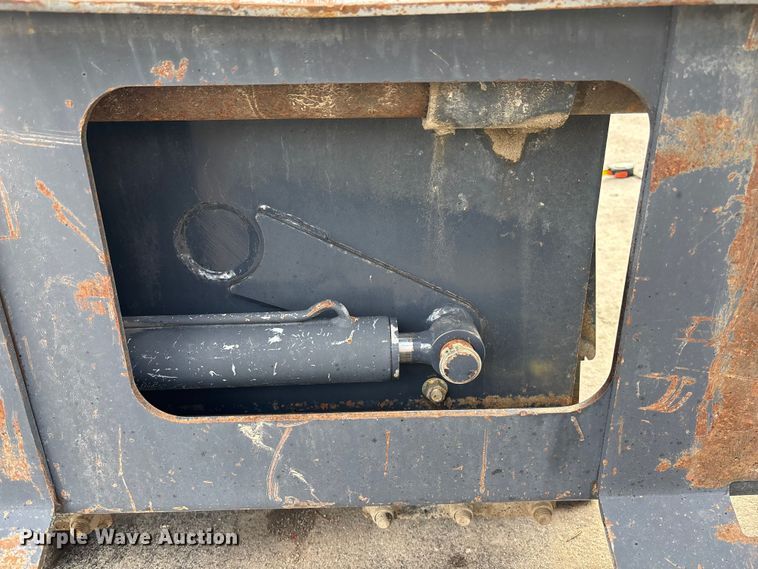 image for item EE4158 RoadHog PCP24EHSG4 cold planer