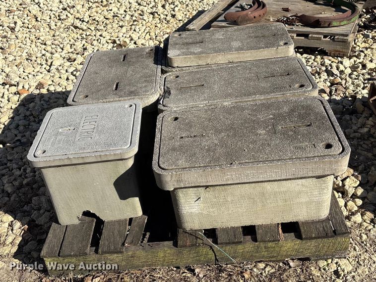 image for item EE4201 (5) underground electrical boxes