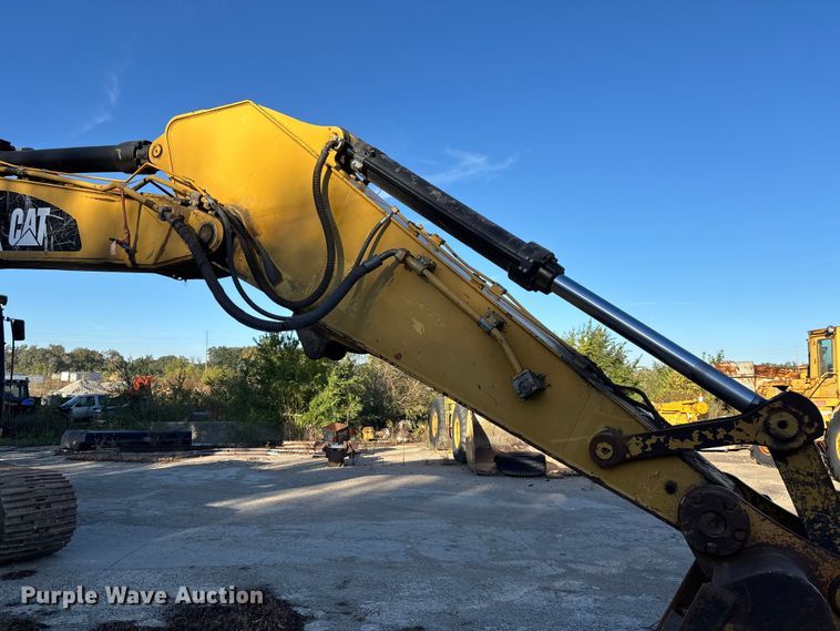 image for item EE4203 2008 Caterpillar 330D excavator