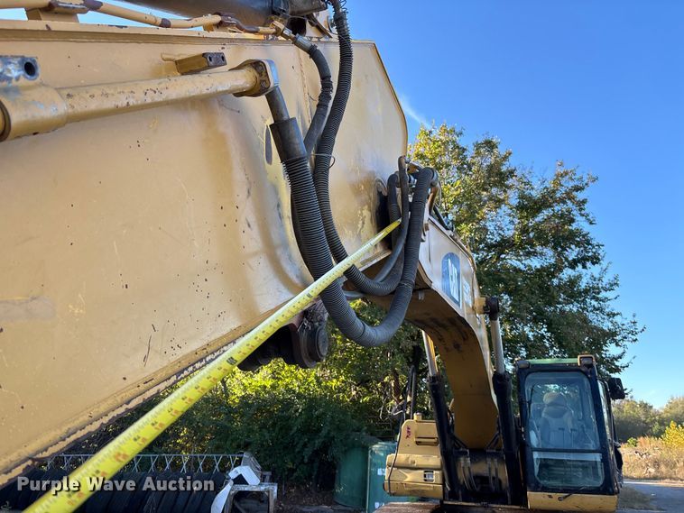 image for item EE4203 2008 Caterpillar 330D excavator