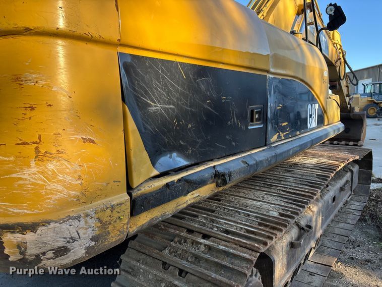 image for item EE4203 2008 Caterpillar 330D excavator