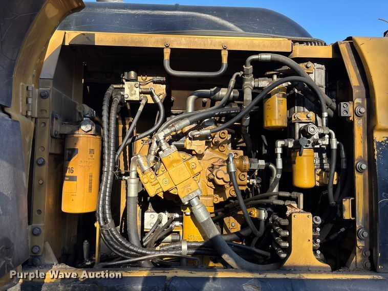 image for item EE4203 2008 Caterpillar 330D excavator