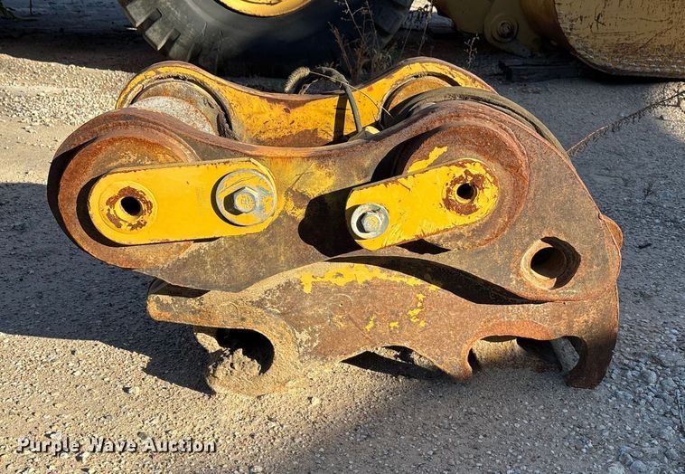 image for item EE4203 2008 Caterpillar 330D excavator
