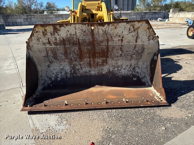 image for item EE4214 1971 Caterpillar 966C wheel loader