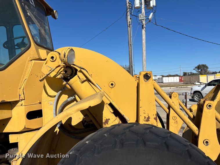 image for item EE4214 1971 Caterpillar 966C wheel loader