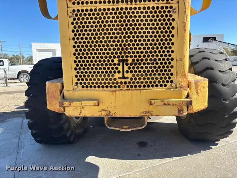 image for item EE4214 1971 Caterpillar 966C wheel loader