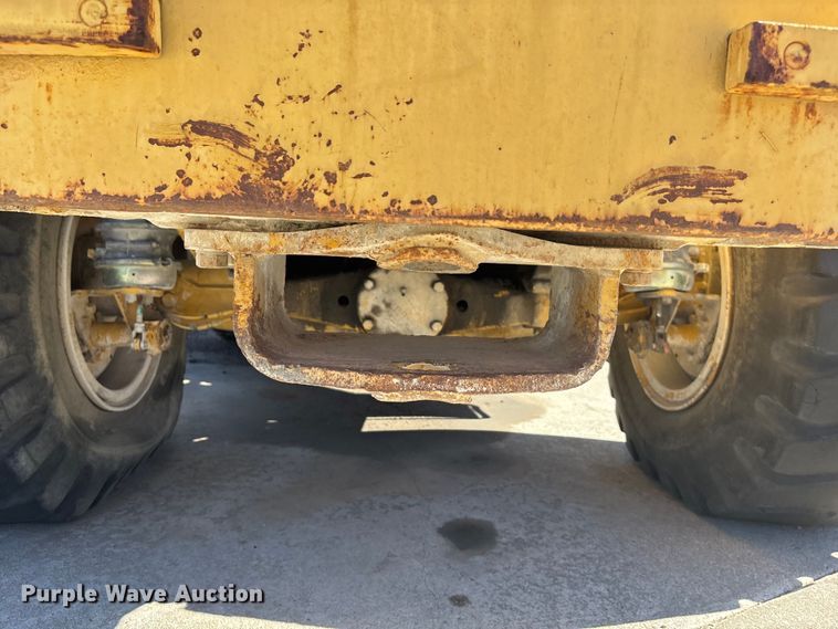 image for item EE4214 1971 Caterpillar 966C wheel loader