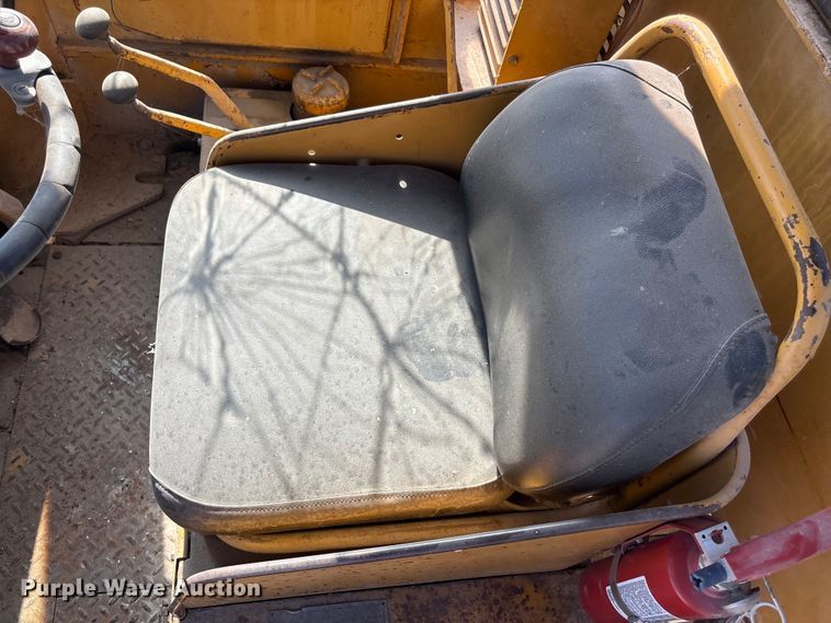 image for item EE4214 1971 Caterpillar 966C wheel loader