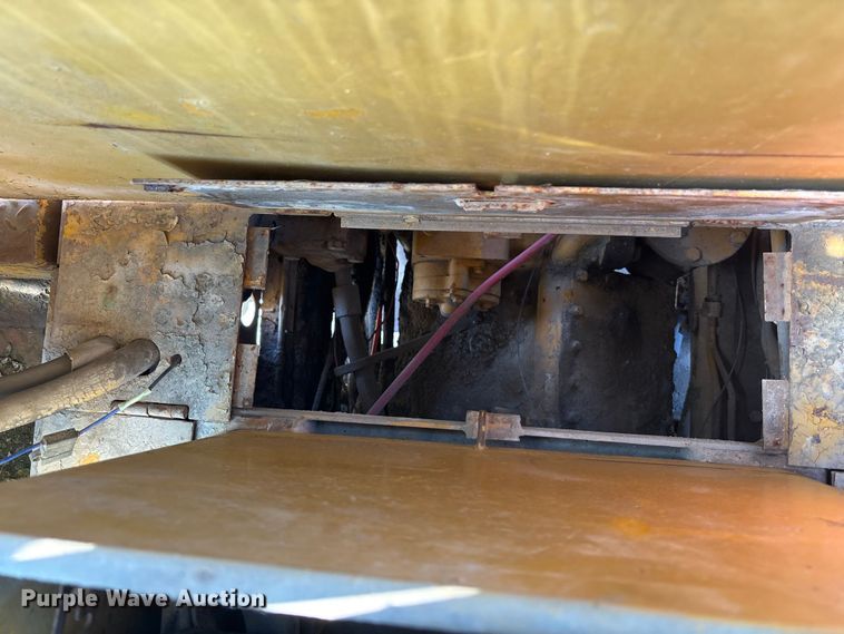 image for item EE4214 1971 Caterpillar 966C wheel loader