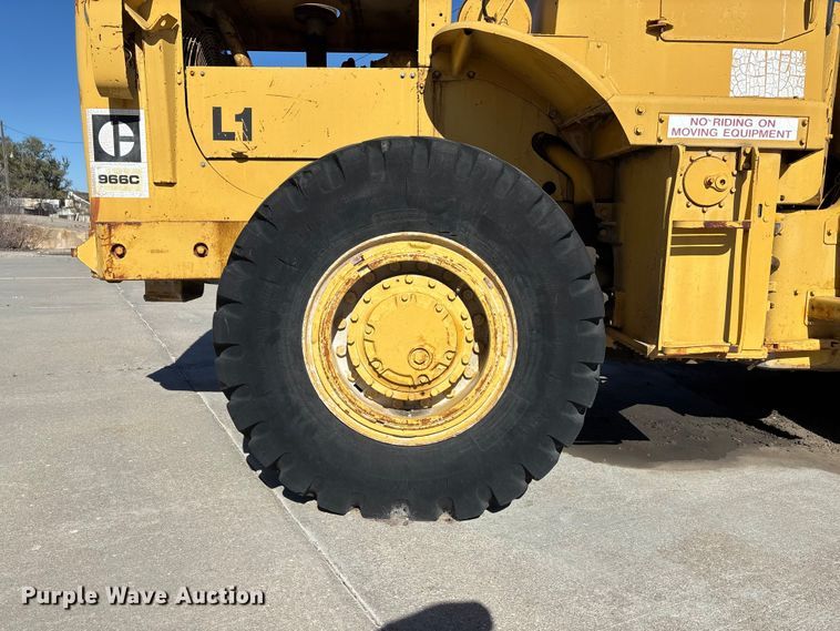 image for item EE4214 1971 Caterpillar 966C wheel loader