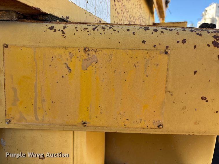 image for item EE4214 1971 Caterpillar 966C wheel loader