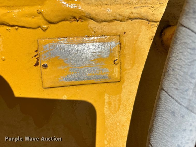 image for item EE4214 1971 Caterpillar 966C wheel loader