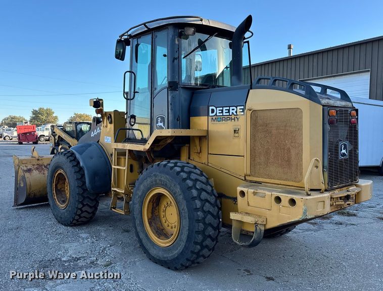 image for item EE4216 2005 John Deere 444J wheel loader