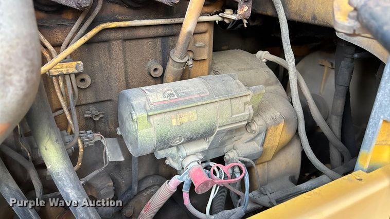 image for item EE4216 2005 John Deere 444J wheel loader