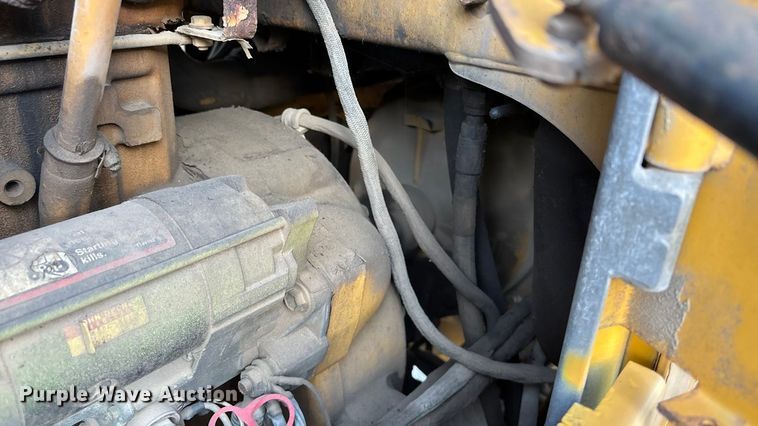 image for item EE4216 2005 John Deere 444J wheel loader