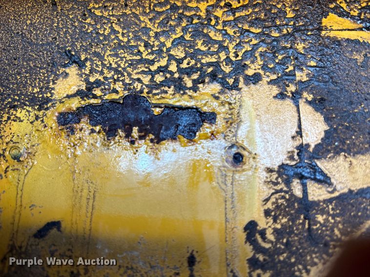 image for item EE4216 2005 John Deere 444J wheel loader