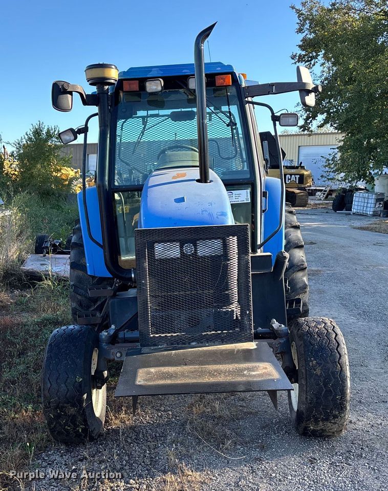 image for item EE4224 New Holland TS 100 tractor