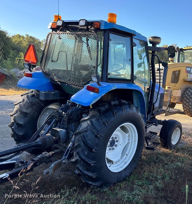 image for item EE4224 New Holland TS 100 tractor