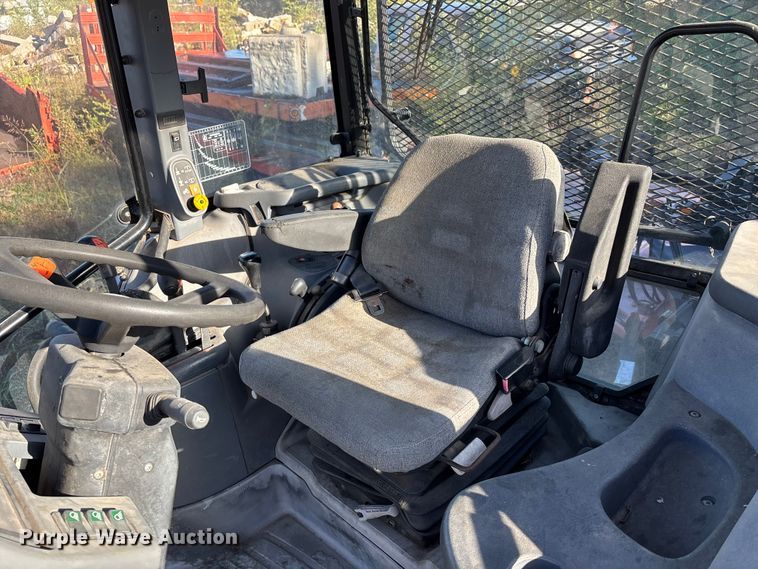 image for item EE4224 New Holland TS 100 tractor