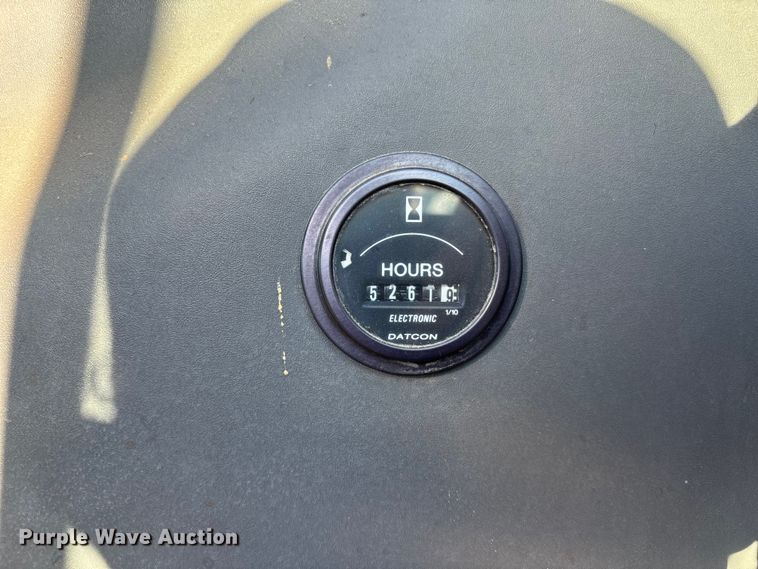 image for item EE4224 New Holland TS 100 tractor