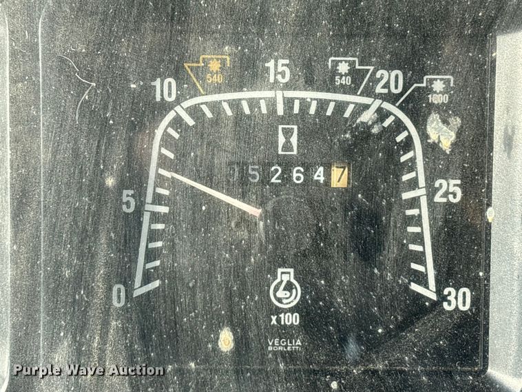 image for item EE4224 New Holland TS 100 tractor