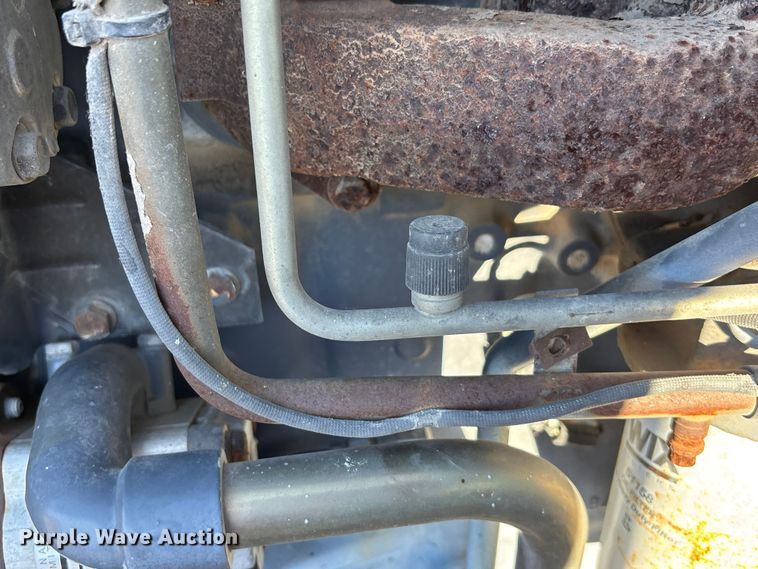 image for item EE4224 New Holland TS 100 tractor