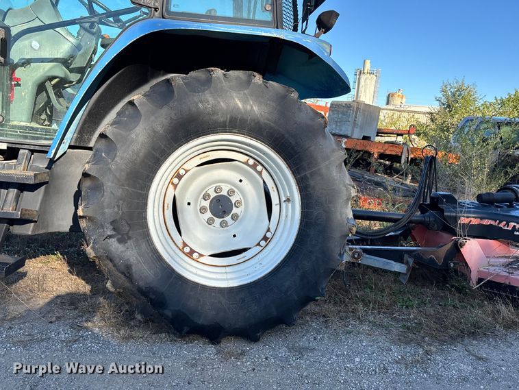 image for item EE4224 New Holland TS 100 tractor