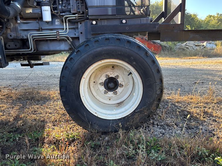 image for item EE4224 New Holland TS 100 tractor