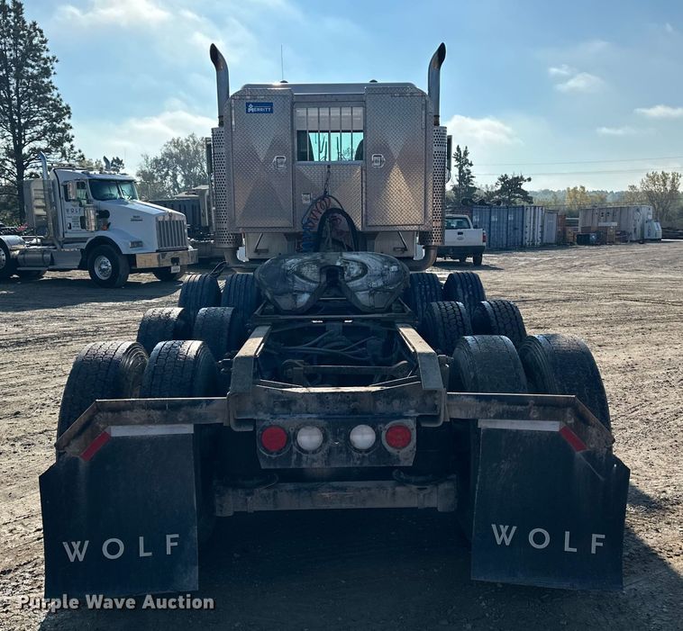 image for item EE4327 2007 Kenworth T800 semi truck